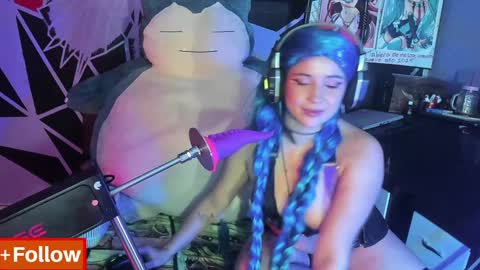 emilythemachine online show from December 9, 2024, 11:03 pm