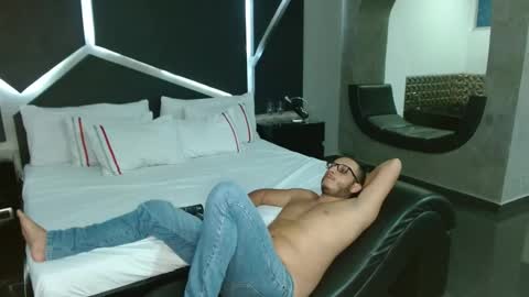 Emilly Willis online show from January 12, 2025, 3:07 am