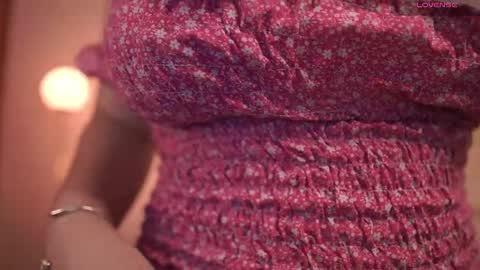 IG thickemmsss online show from February 25, 2025, 6:31 pm