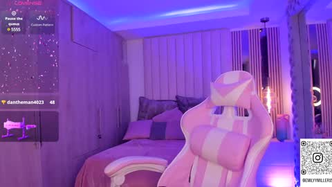 Snapshot of emilyymiller chatting on December 29, 2024, 7:32 pm Emily online show from December 29, 2024, 7:32 pm