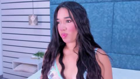 Snapshot of emilyzahar chatting on September 18, 2025, 11:34 am Emily online show from September 18, 2025, 11:34 am