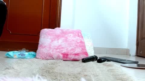 emilyzans07 online show from January 15, 2025, 11:30 pm