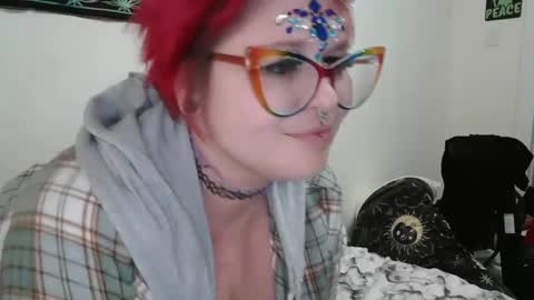 Snapshot of emma4269 chatting on December 18, 2024, 5:10 pm emma lotacurves online show from December 18, 2024, 5:10 pm