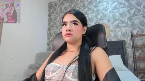 Snapshot of emma_1025 chatting on September 9, 2025, 12:26 pm emma online show from September 9, 2025, 12:26 pm