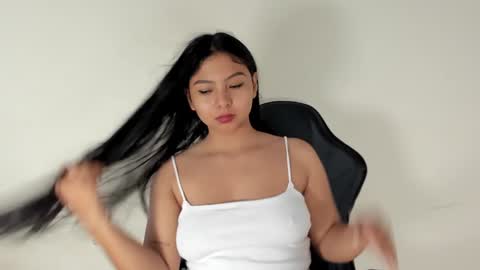 Snapshot of emma_980 chatting on December 7, 2024, 11:18 am emma online show from December 7, 2024, 11:18 am