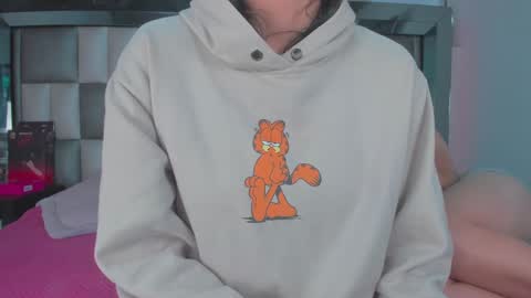 Snapshot of emma__js_ chatting on October 1, 2025, 12:00 pm emma__js_ online show from October 1, 2025, 12:00 pm