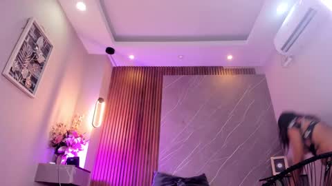 emma__rose1 online show from September 25, 2025, 7:50 pm