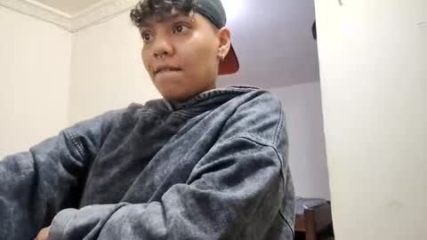 emma_and_thom online show from March 8, 2026, 9:51 pm