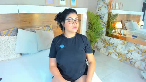 Emma  online show from February 23, 2025, 12:59 pm