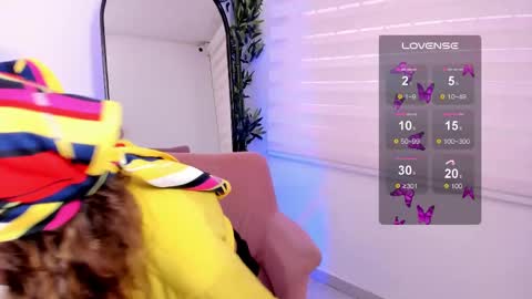 Snapshot of emma_bloom__ chatting on March 8, 2025, 4:17 pm Emma Bloom online show from March 8, 2025, 4:17 pm