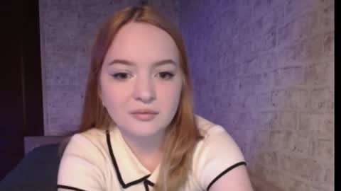 Emma and July online show from May 15, 2026, 9:27 am