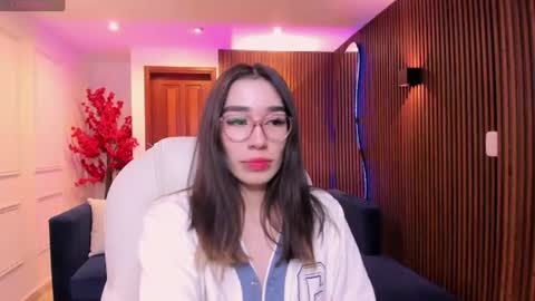 emma_caarter online show from July 18, 2026, 3:22 am