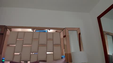 Snapshot of emma_castilloo chatting on February 2, 2025, 6:53 pm Emma Castillo online show from February 2, 2025, 6:53 pm