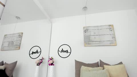 Snapshot of emma_castilloo chatting on March 3, 2025, 12:27 pm Emma Castillo online show from March 3, 2025, 12:27 pm