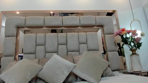 Snapshot of emma_castilloo chatting on October 13, 2025, 9:37 pm Emma Castillo online show from October 13, 2025, 9:37 pm