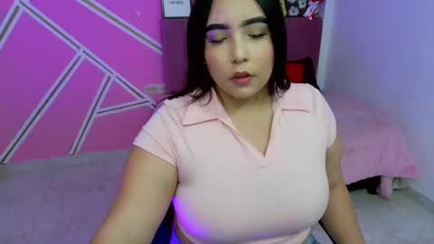 emma_conty online show from July 16, 2026, 2:23 pm