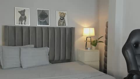 Snapshot of emma_crawford_ chatting on November 5, 2025, 9:48 pm Emma online show from November 5, 2025, 9:48 pm