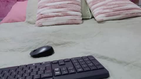 Emma online show from March 25, 2026, 3:01 am