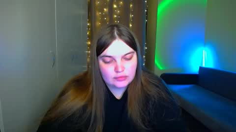 Eva online show from November 9, 2025, 6:39 pm