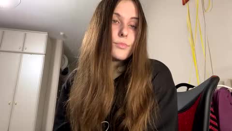 emma_just online show from January 6, 2025, 5:16 pm