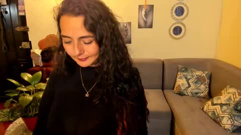 Snapshot of emma_luxy chatting on February 20, 2025, 5:12 am emma luxy online show from February 20, 2025, 5:12 am