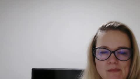 emma_misty_ online show from February 13, 2026, 8:05 pm