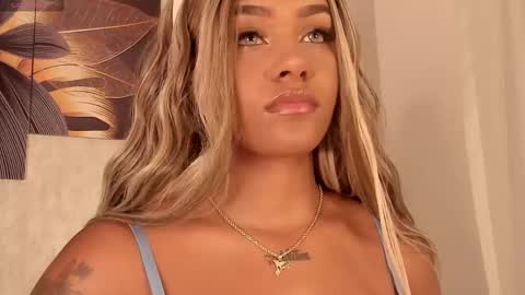 Snapshot of emma_morgann chatting on February 22, 2025, 11:35 am Emma Morgann online show from February 22, 2025, 11:35 am