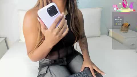 Snapshot of emma_morgann chatting on September 18, 2025, 11:45 am Emma Morgann online show from September 18, 2025, 11:45 am