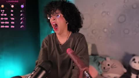 Snapshot of emma_nakamura chatting on September 16, 2025, 10:16 am online show from September 16, 2025, 10:16 am