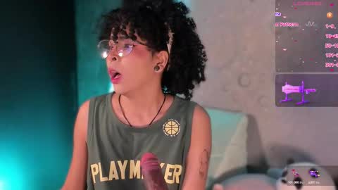 Snapshot of emma_nakamura chatting on October 14, 2025, 10:05 am online show from October 14, 2025, 10:05 am