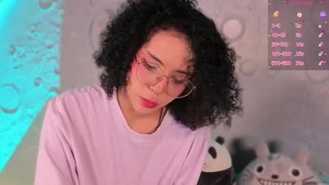 Snapshot of emma_nakamura chatting on October 28, 2025, 10:19 am online show from October 28, 2025, 10:19 am