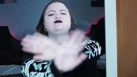 Snapshot of emma_razoom chatting on December 9, 2024, 9:49 am Emma Razumovskaya online show from December 9, 2024, 9:49 am