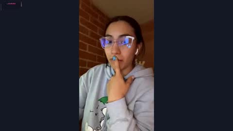 Emma Rouse Independent Model online show from November 18, 2025, 4:55 pm