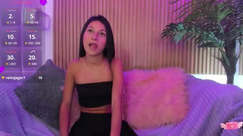 Snapshot of emma_rousse_ws chatting on October 17, 2025, 11:57 am emma_rousse_ws online show from October 17, 2025, 11:57 am