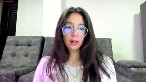 Emma online show from October 6, 2025, 6:11 am