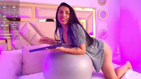 Emma Sanz online show from March 26, 2026, 2:22 pm