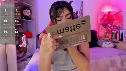 EMMA  online show from November 13, 2025, 6:07 pm