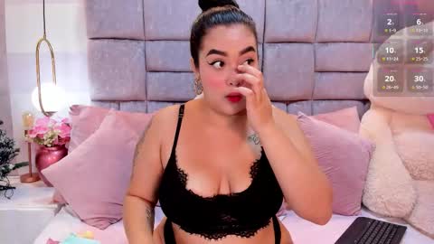 Emma  online show from November 26, 2025, 5:03 pm