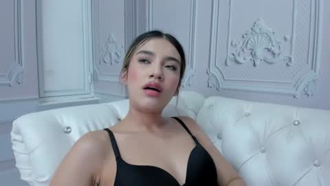 EMMA online show from December 5, 2024, 7:17 pm