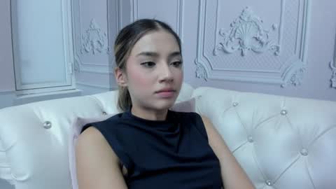 EMMA online show from December 11, 2024, 9:01 pm