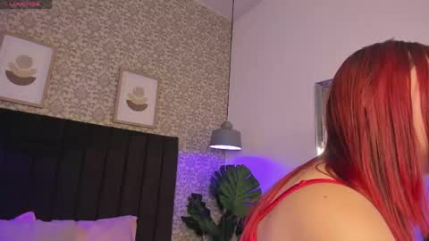 emma_velvet_ online show from April 24, 2026, 1:24 pm