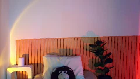 Emma web online show from June 12, 2026, 12:04 pm