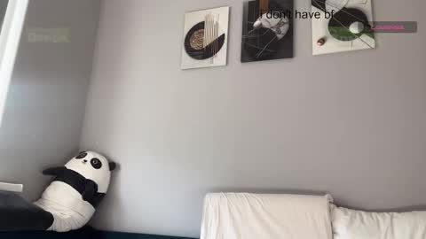 emmaandjake online show from September 25, 2025, 1:26 pm