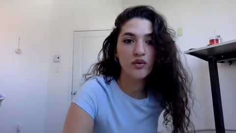 Emma online show from February 5, 2025, 5:20 pm