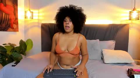 Snapshot of emmabrantt chatting on July 18, 2026, 12:04 am Emma Brant online show from July 18, 2026, 12:04 am