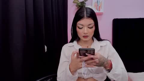 Emma  online show from November 29, 2025, 8:56 pm