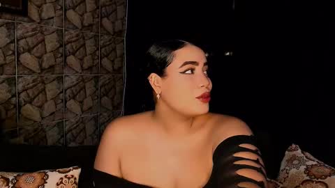 Snapshot of emmacamille2 chatting on March 1, 2025, 1:32 am emmacamille2 online show from March 1, 2025, 1:32 am