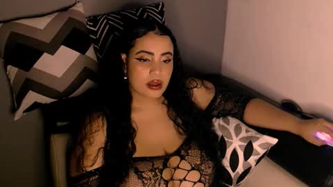 Snapshot of emmacamille2 chatting on November 19, 2025, 3:06 am emmacamille2 online show from November 19, 2025, 3:06 am