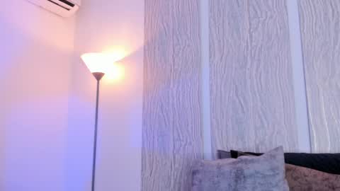 EMMA online show from February 15, 2025, 3:50 pm