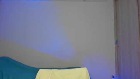 Snapshot of emmacromw7 chatting on December 20, 2024, 12:30 am Emma independent model online show from December 20, 2024, 12:30 am